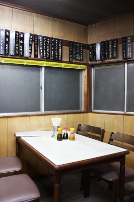 野田・やよい食堂 店内は「The 昭和の定食屋」