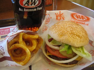 A&Wのハンバーガー