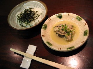 銀座5丁目・AROMA DININGのランチ 生牡蠣のバター焼き