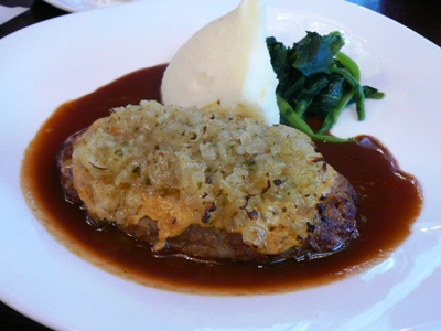 【ランチ】丸ノ内TOKIA・P.C.M【PUB CARDINAL MARUNOUCHI】/デミグラスハンバーグ ディアボラ風
