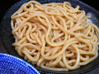 大崎・六厘舎/つけめん用の極太麺(浅草開化楼の特製麺)
