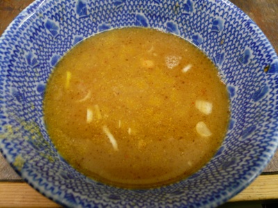 大崎・六厘舎/つけめん用つけ汁のスープ割