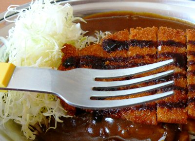 【ランチ】石川・カレーのチャンピオン(チャンピオンカレー)/食べるのはスプーンじゃなくって